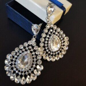 Fashion jewelry white silver Chandelier earring